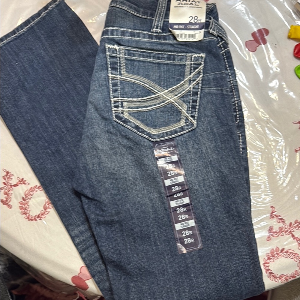 Ariat Straight Leg Jeans with Classic Denim Wash